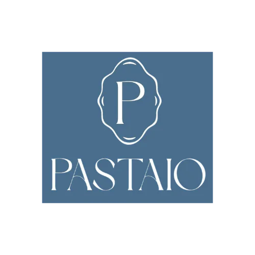 fundo quadriculado com logo